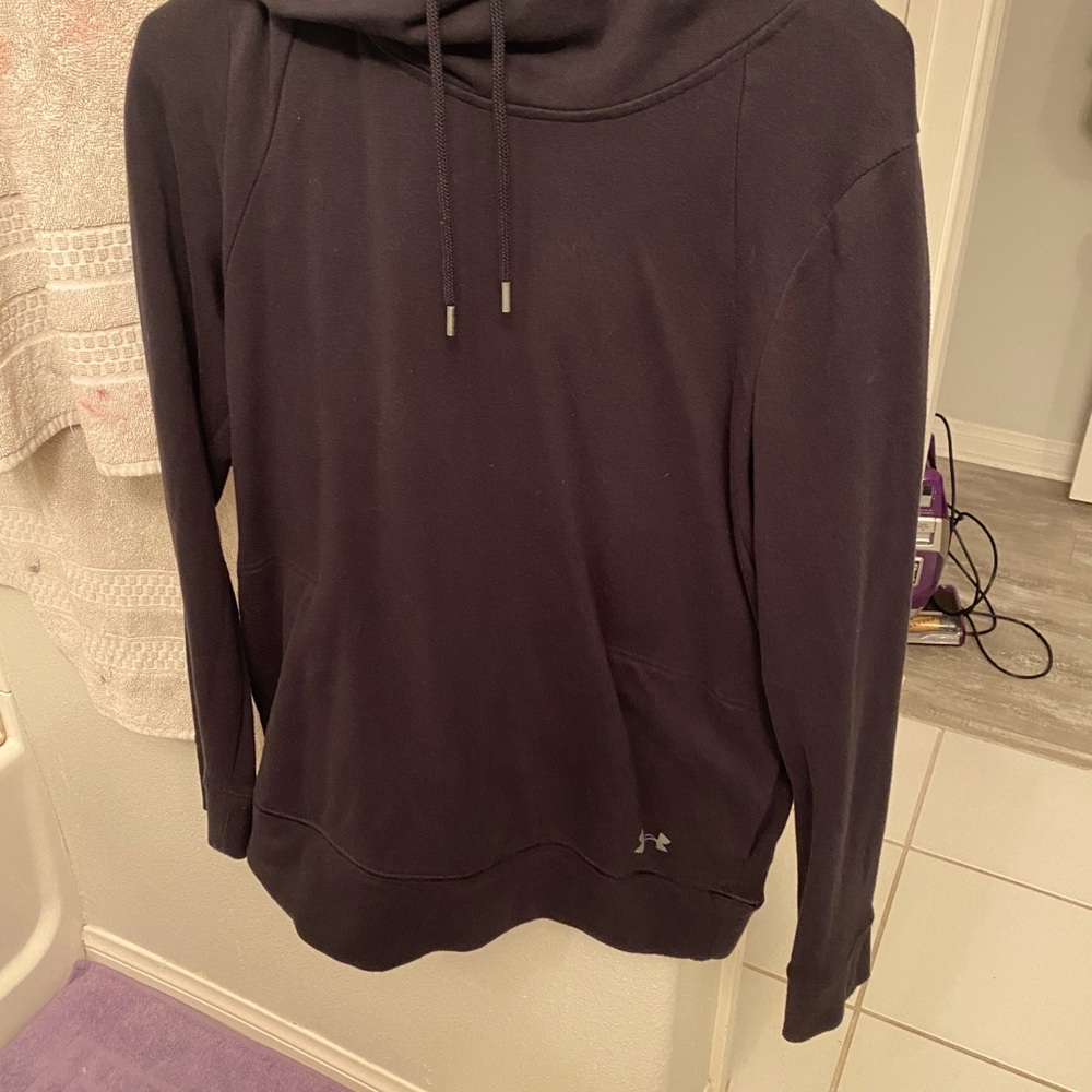 Under armor sweatshirt
